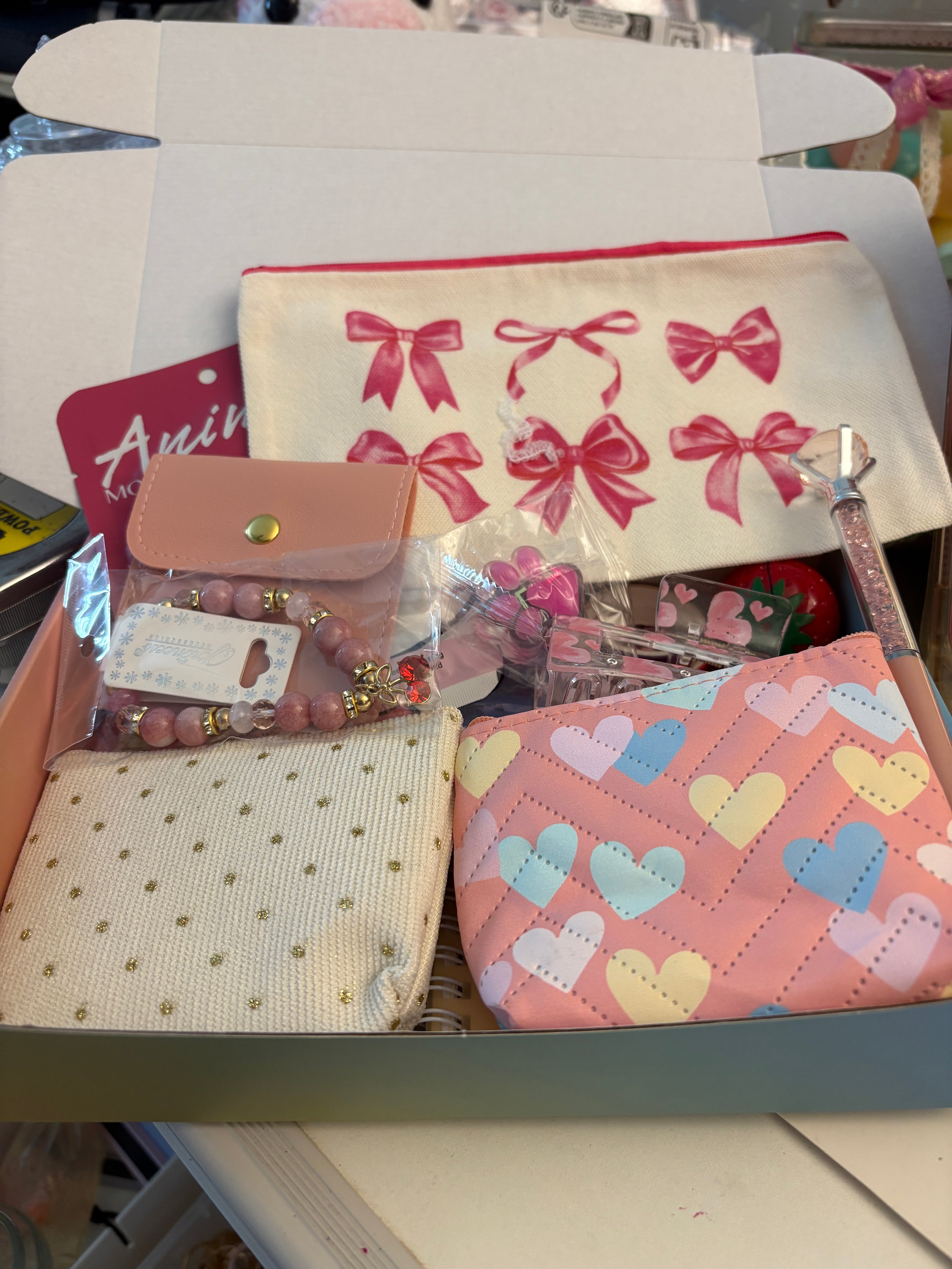 ✨ One Mystery Scoop 🎀 + sweet draw